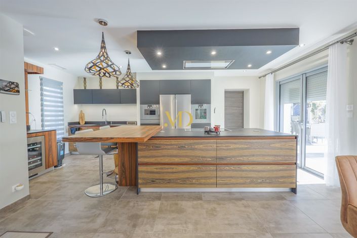 Image No.5-3 Bed House for sale