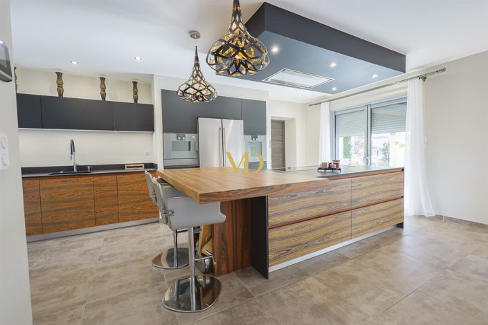 Image No.6-3 Bed House for sale