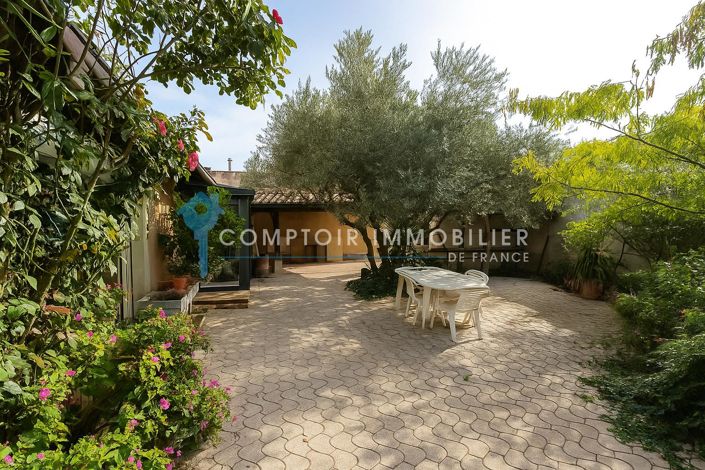 Image No.3-3 Bed House for sale