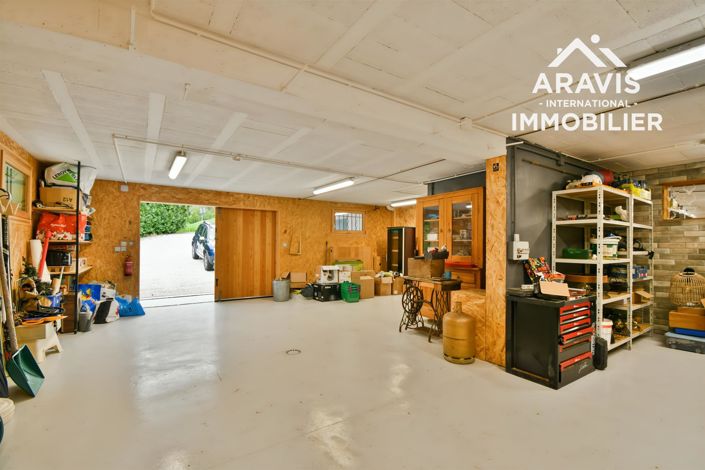 Image No.14-3 Bed House for sale