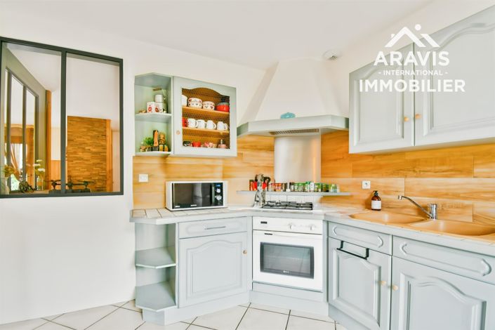 Image No.4-3 Bed House for sale