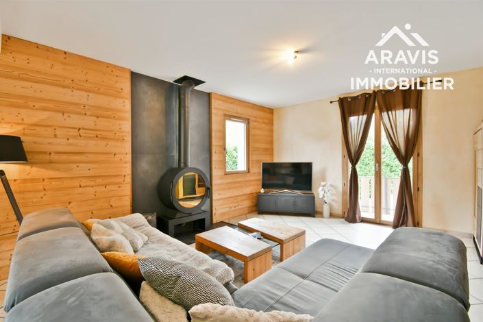 Image No.5-3 Bed House for sale