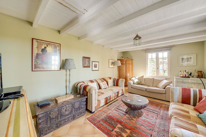 Image No.8-4 Bed House for sale