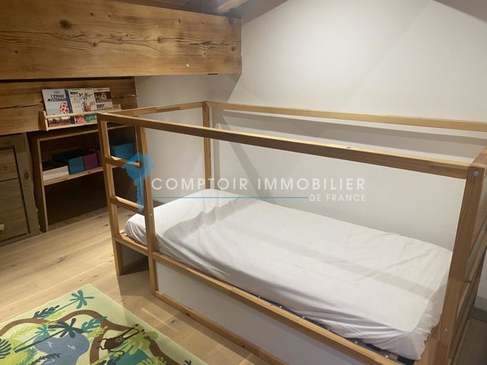 Image No.8-4 Bed House for sale