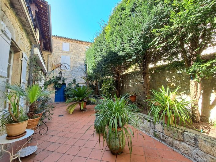 Image No.1-4 Bed House for sale