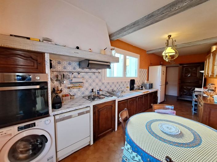 Image No.6-4 Bed House for sale