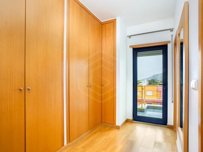 Image No.19-2 Bed Apartment for sale