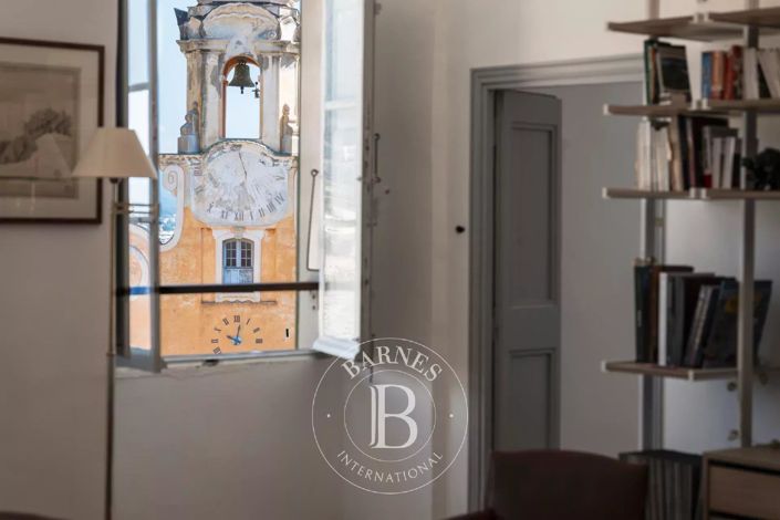 Image No.12-4 Bed Apartment for sale