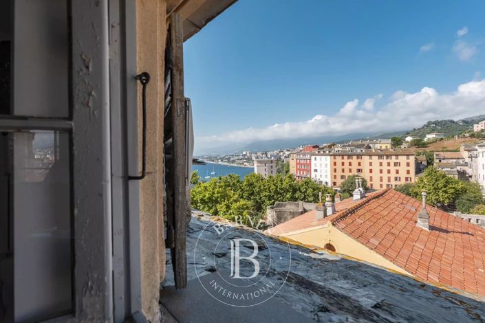 Image No.14-4 Bed Apartment for sale