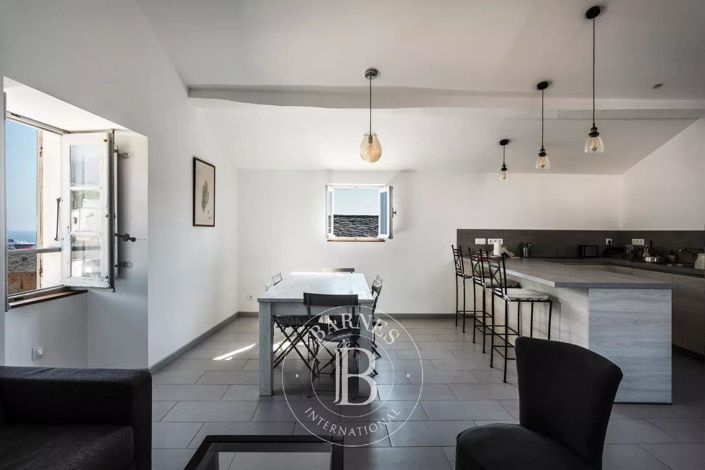 Image No.6-4 Bed Apartment for sale