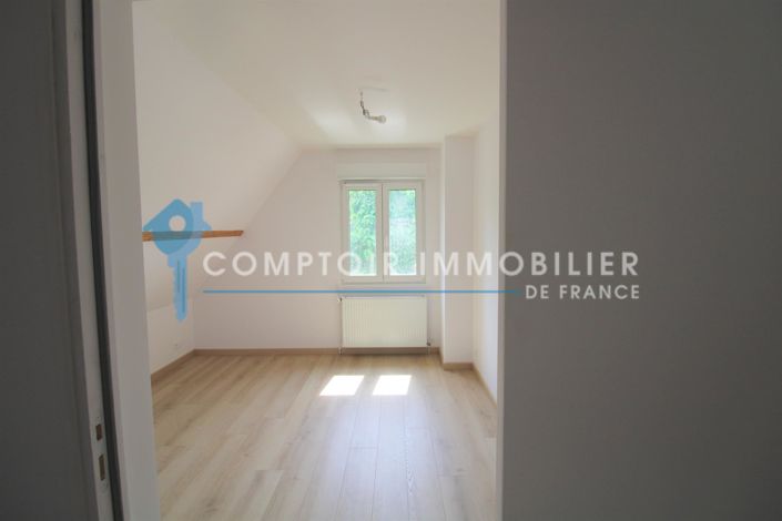 Image No.10-5 Bed House for sale