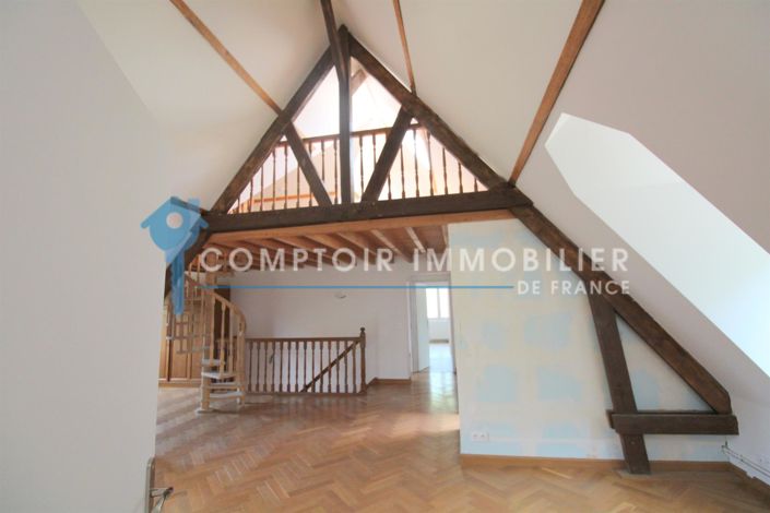 Image No.7-5 Bed House for sale