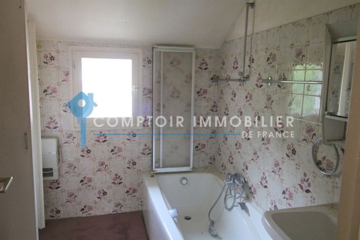 Image No.8-4 Bed House for sale