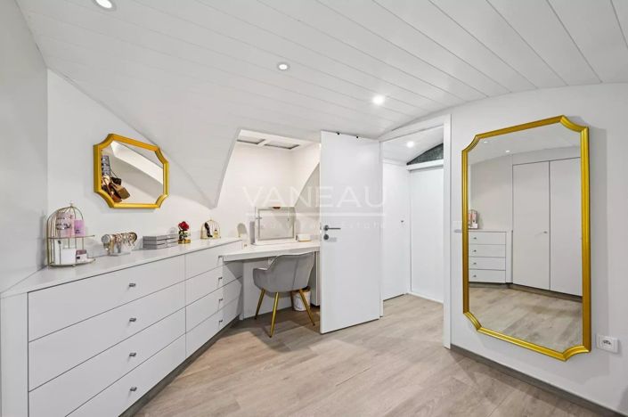 Image No.9-5 Bed Apartment for sale