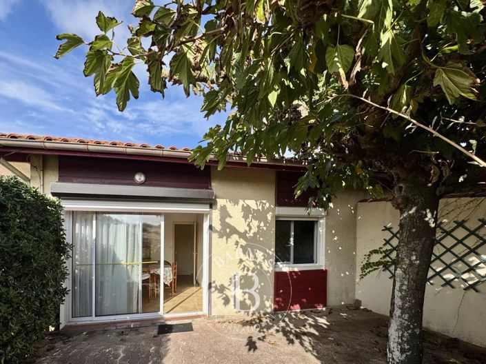 Image No.4-6 Bed House for sale