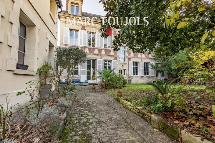 Image No.2-12 Bed House for sale