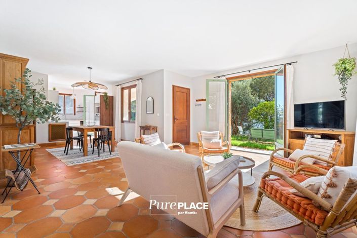 Image No.11-4 Bed House for sale