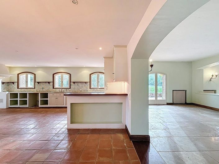 Image No.14-9 Bed House for sale