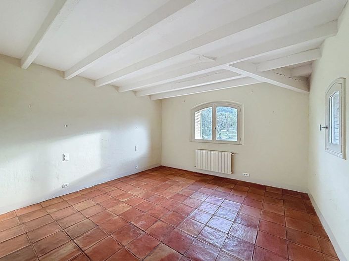 Image No.29-9 Bed House for sale