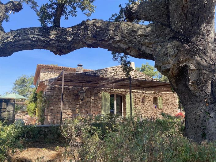 Image No.5-9 Bed House for sale