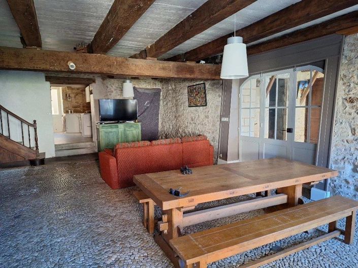 Image No.6-3 Bed House for sale