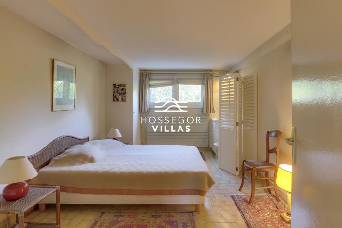 Image No.11-5 Bed House for sale