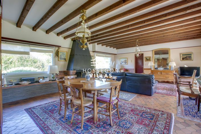 Image No.12-5 Bed House for sale