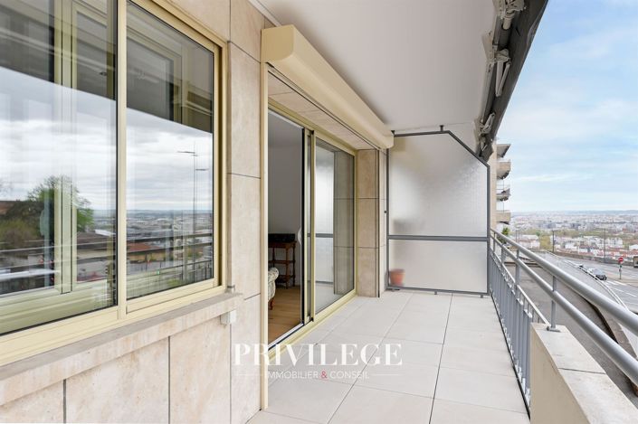 Image No.1-3 Bed Apartment for sale