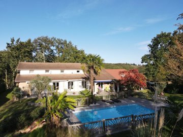 6 Bed House for sale