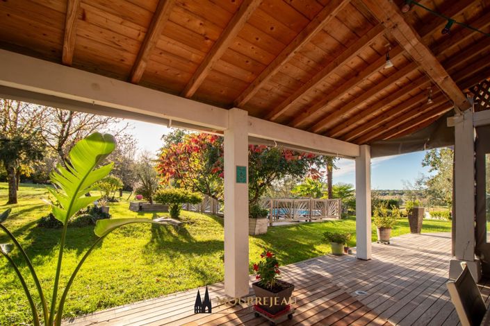 Image No.18-6 Bed House for sale