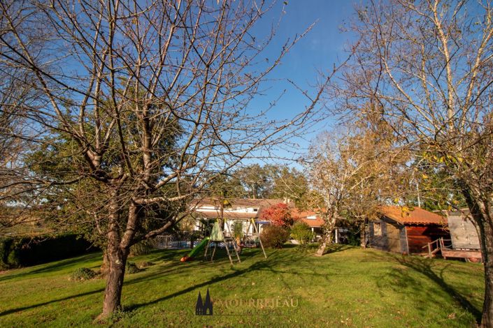 Image No.22-6 Bed House for sale