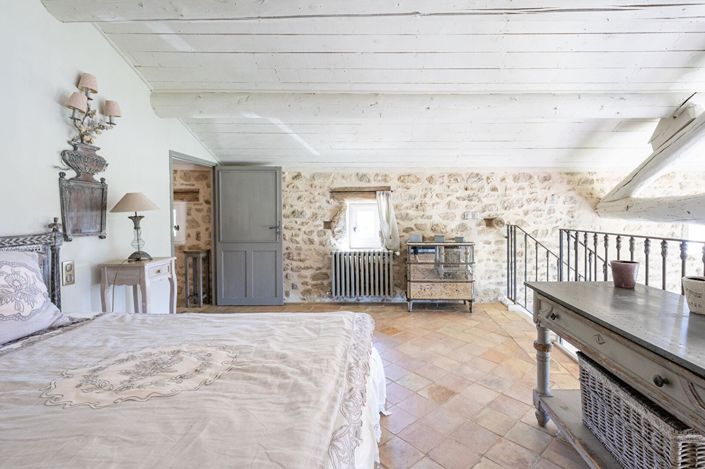 Image No.10-5 Bed House for sale