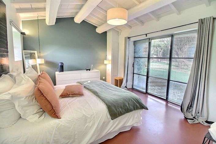 Image No.12-11 Bed House for sale