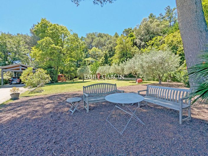 Image No.5-5 Bed House for sale