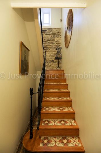 Image No.14-11 Bed Property for sale