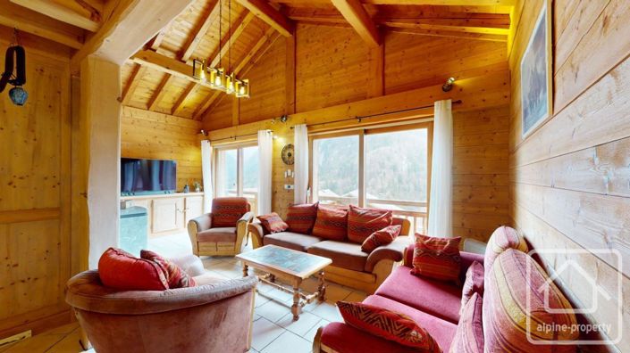 Image No.9-6 Bed Property for sale