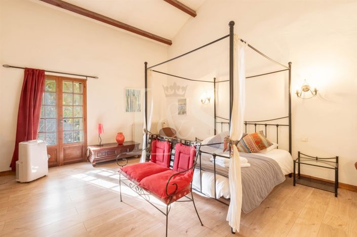 Image No.18-7 Bed House for sale