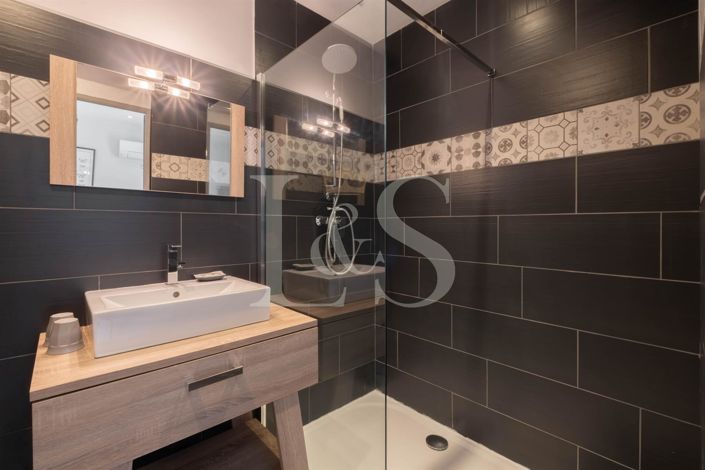 Image No.22-7 Bed House for sale