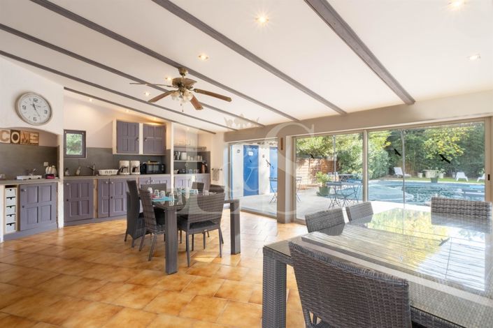 Image No.25-7 Bed House for sale