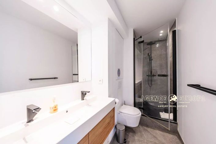 Image No.8-Appartement de 2 chambres à vendre à Cannes