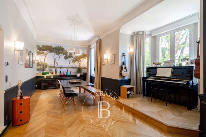 Image No.19-4 Bed House for sale