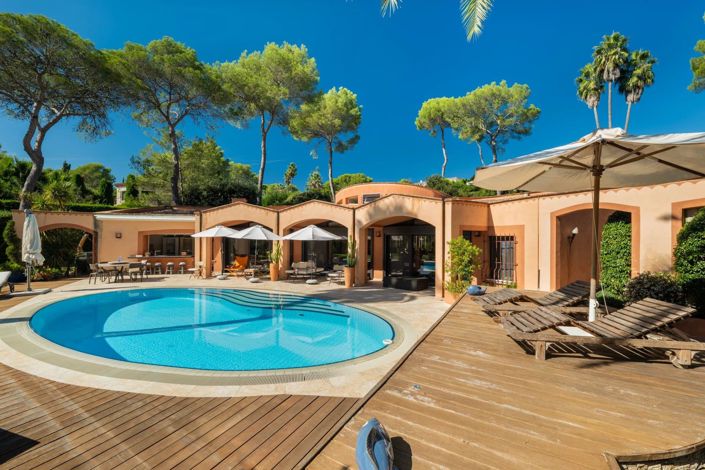 Image No.12-4 Bed House for sale