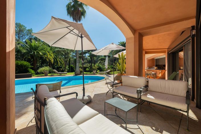 Image No.9-4 Bed House for sale