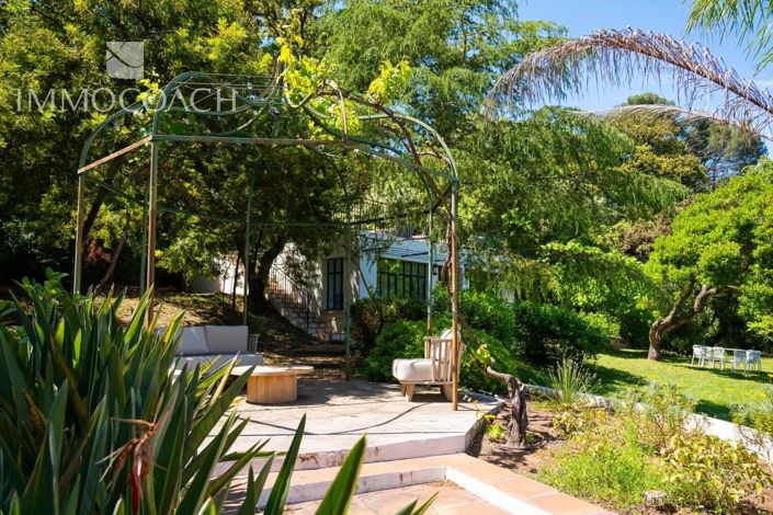 Image No.2-5 Bed House for sale