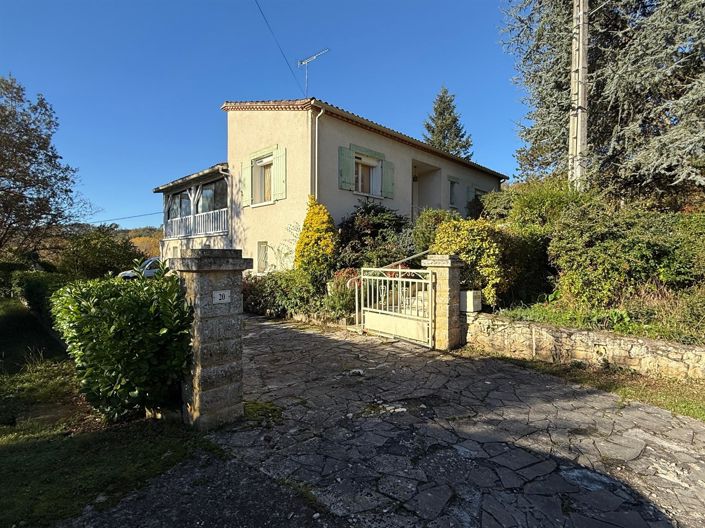 Image No.1-Maison de 3 chambres à vendre à Cuzorn