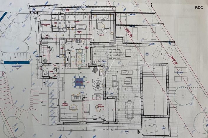 Image No.6-5 Bed House for sale