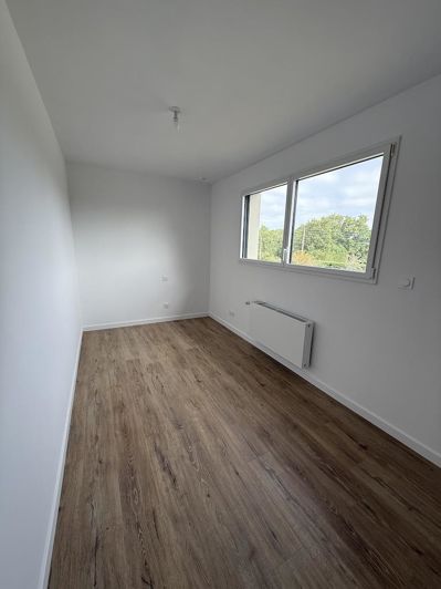 Image No.26-5 Bed House for sale