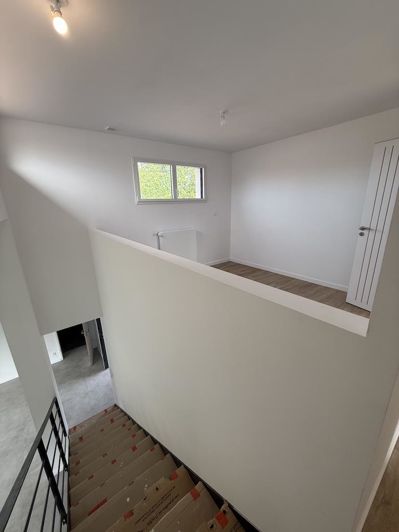 Image No.36-5 Bed House for sale