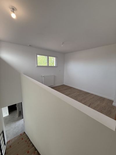 Image No.37-5 Bed House for sale