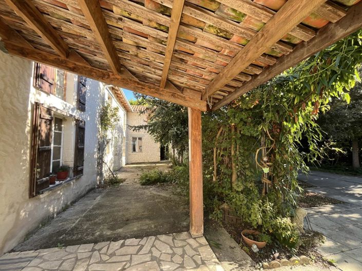 Image No.12-5 Bed House for sale